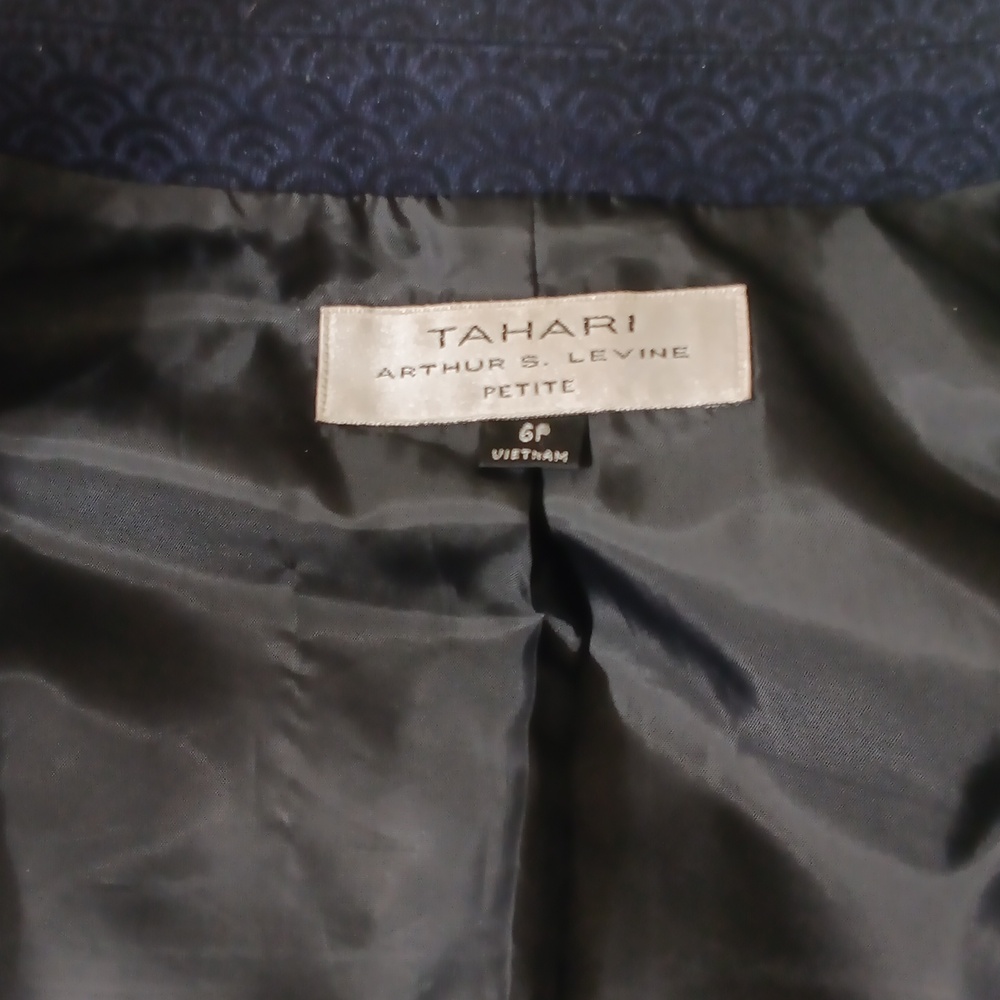 Tahari Navy Blue Skirt Suit | Tailored Blazer & Pencil Skirt |Size 6P | Workwear - Picture 4 of 4